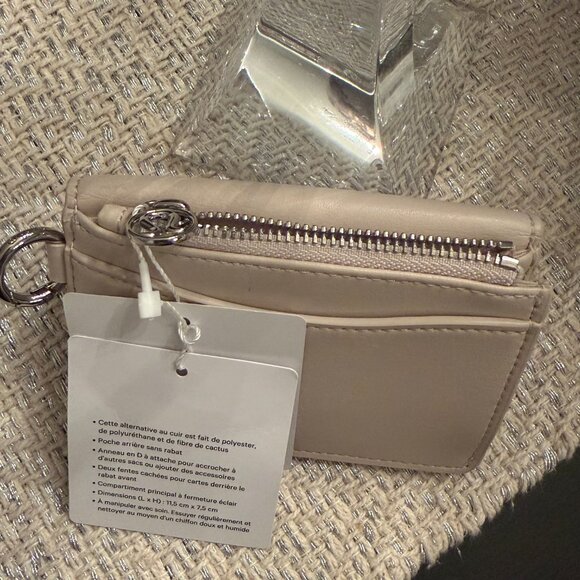 Lululemon Leather Alternative Front-Flap Card Case - Picture 7 of 7